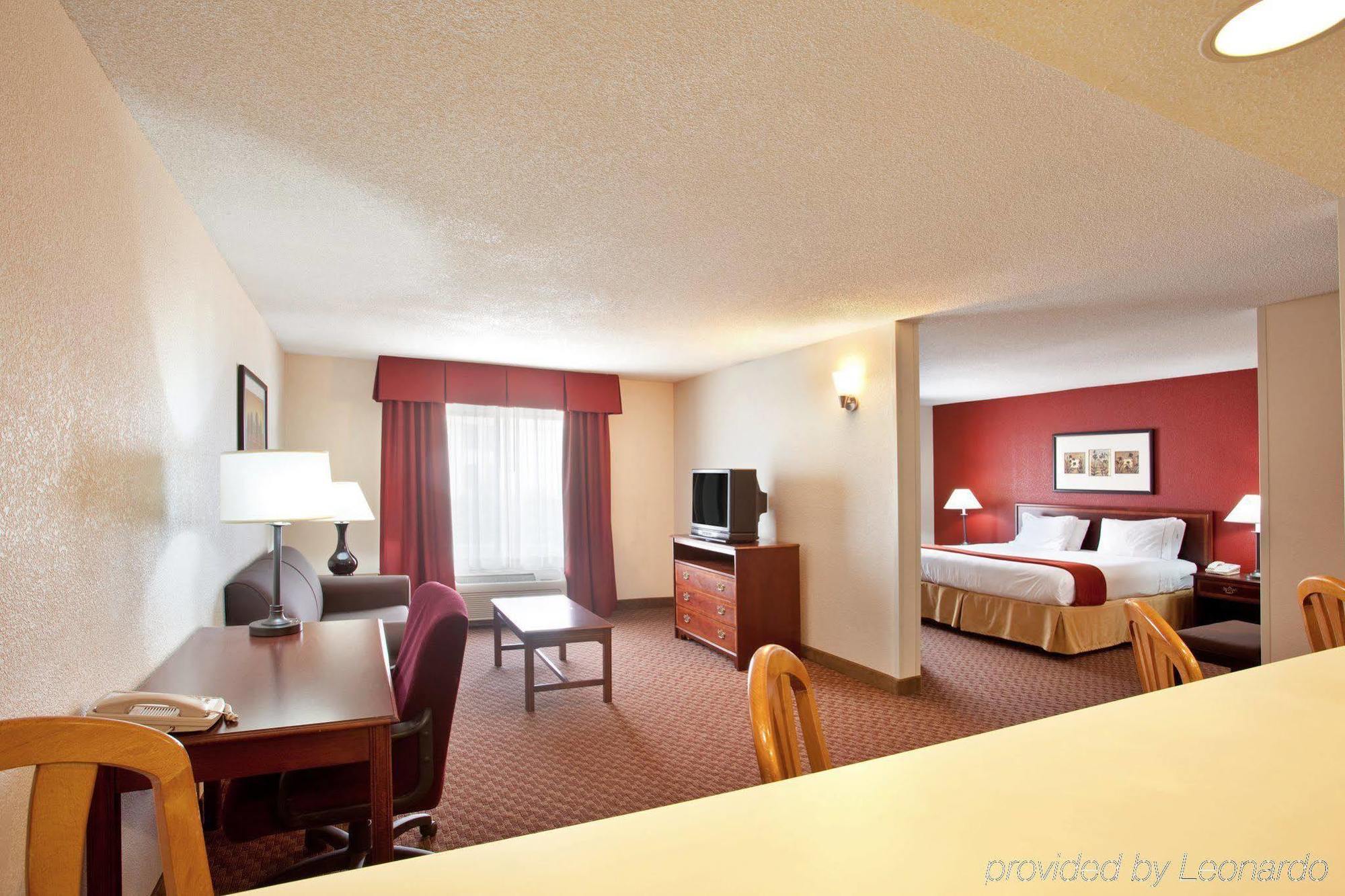 Baymont By Wyndham Merrillville Exterior foto